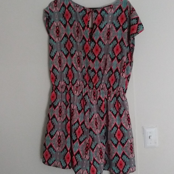 Multi-color romper - Picture 2 of 2